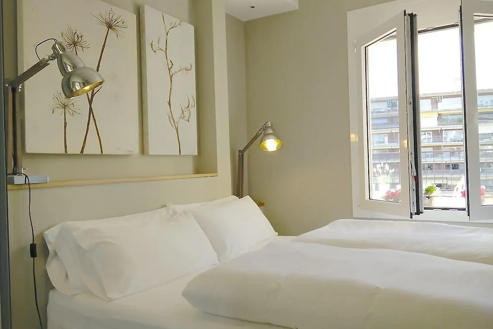 شقة Bizflats Batik Penthouse Pedralbes برشلونة إسبانيا